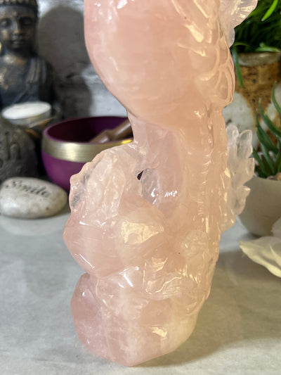 Lovely  Rose Quartz Rooster Carving